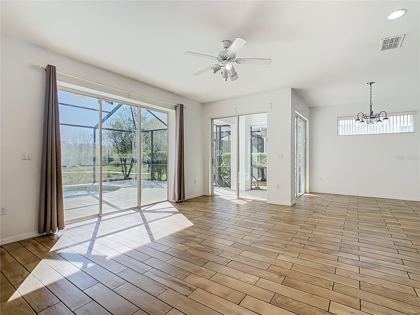 Image 6 of 45 For 2944 Sunset Vista Boulevard