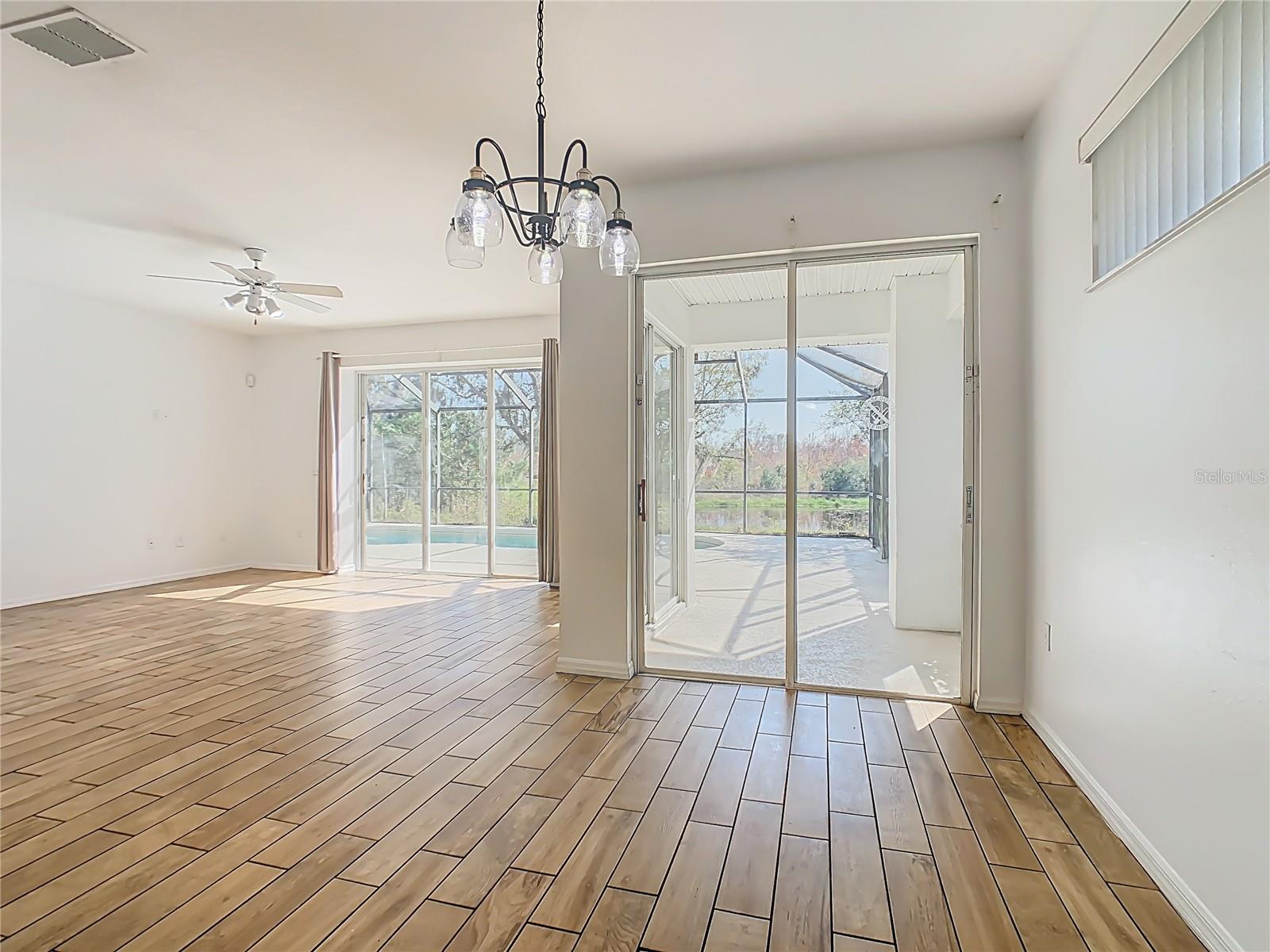 Image 8 of 45 For 2944 Sunset Vista Boulevard