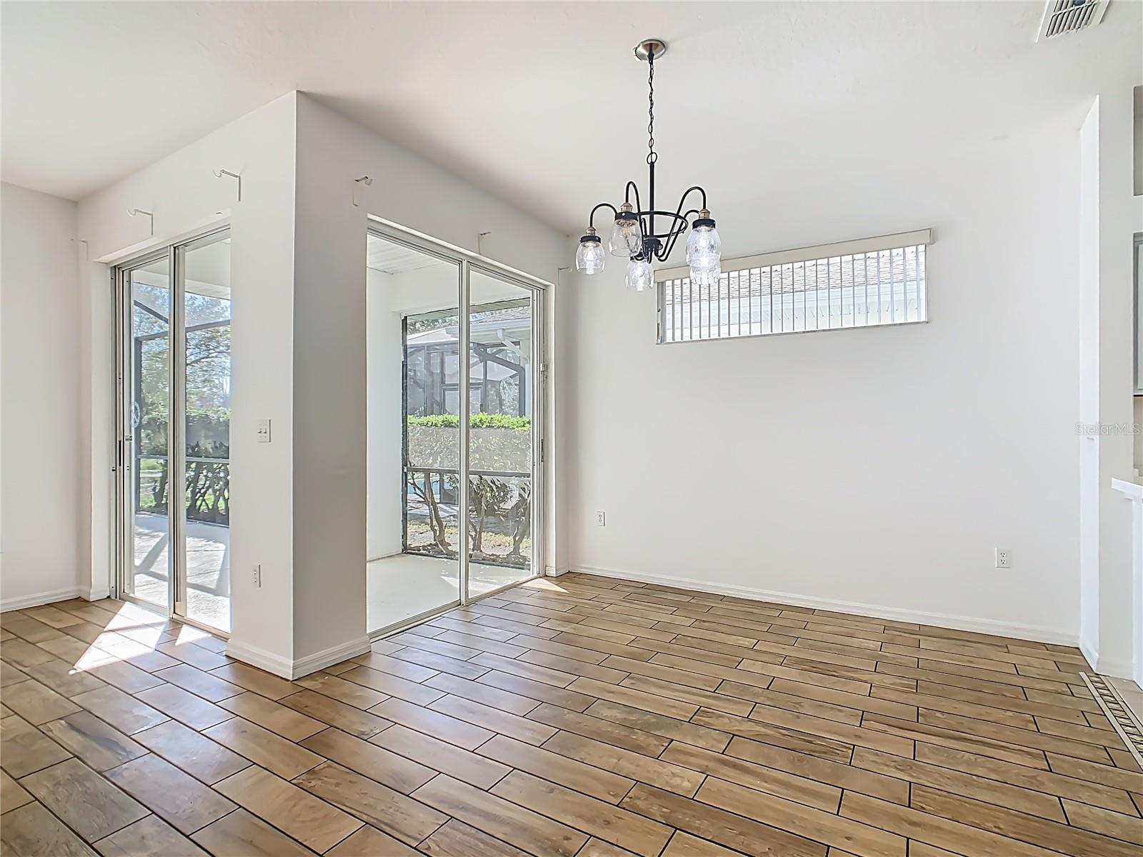 Image 9 of 45 For 2944 Sunset Vista Boulevard