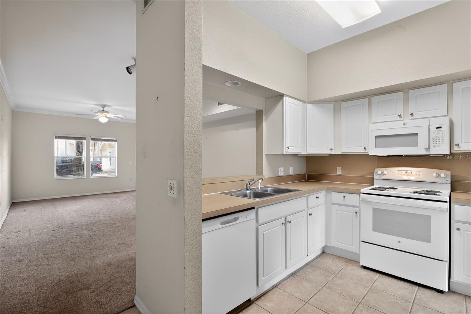 Image 14 of 30 For 9177 52nd Road E-102