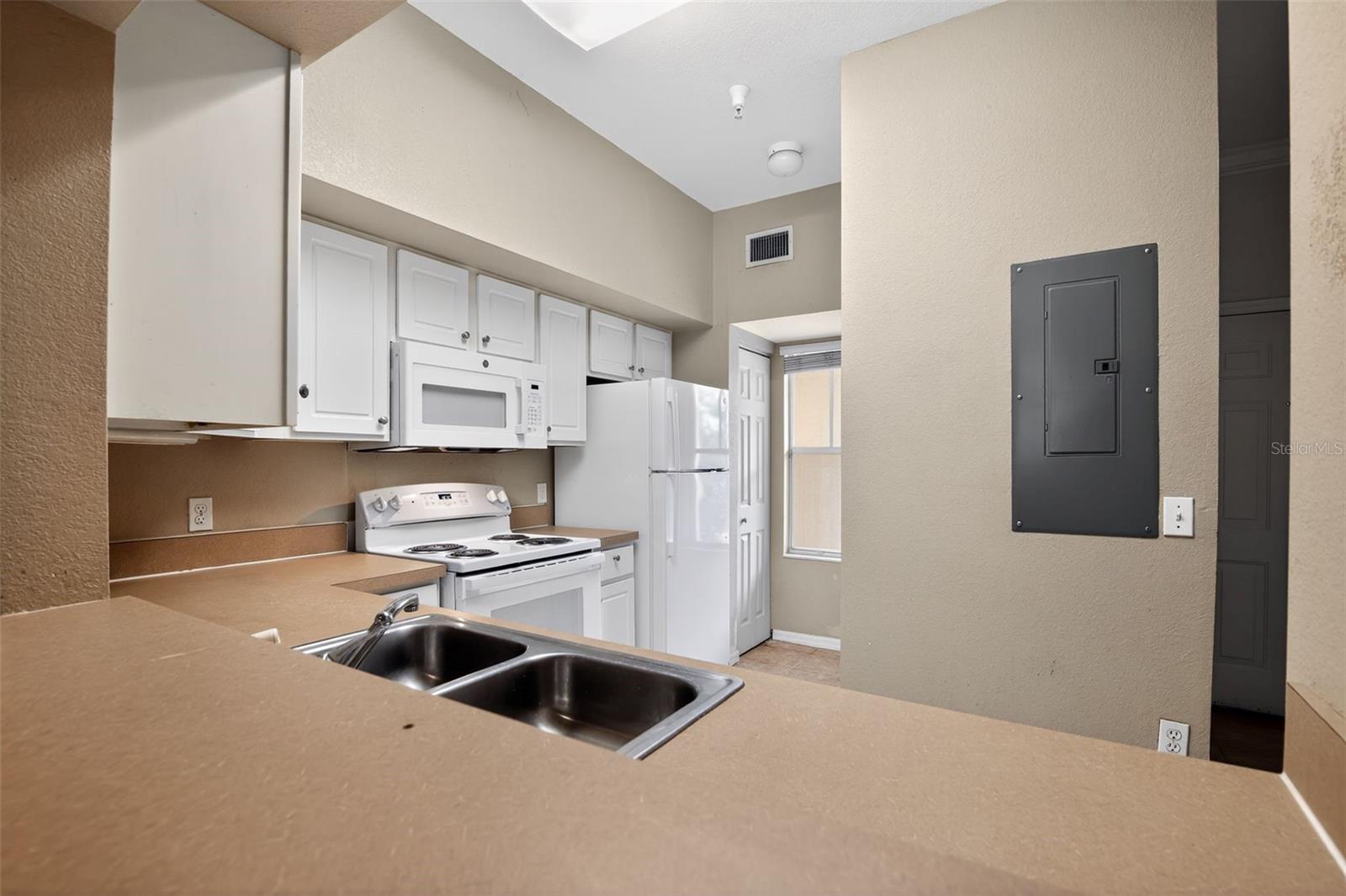 Image 15 of 30 For 9177 52nd Road E-102