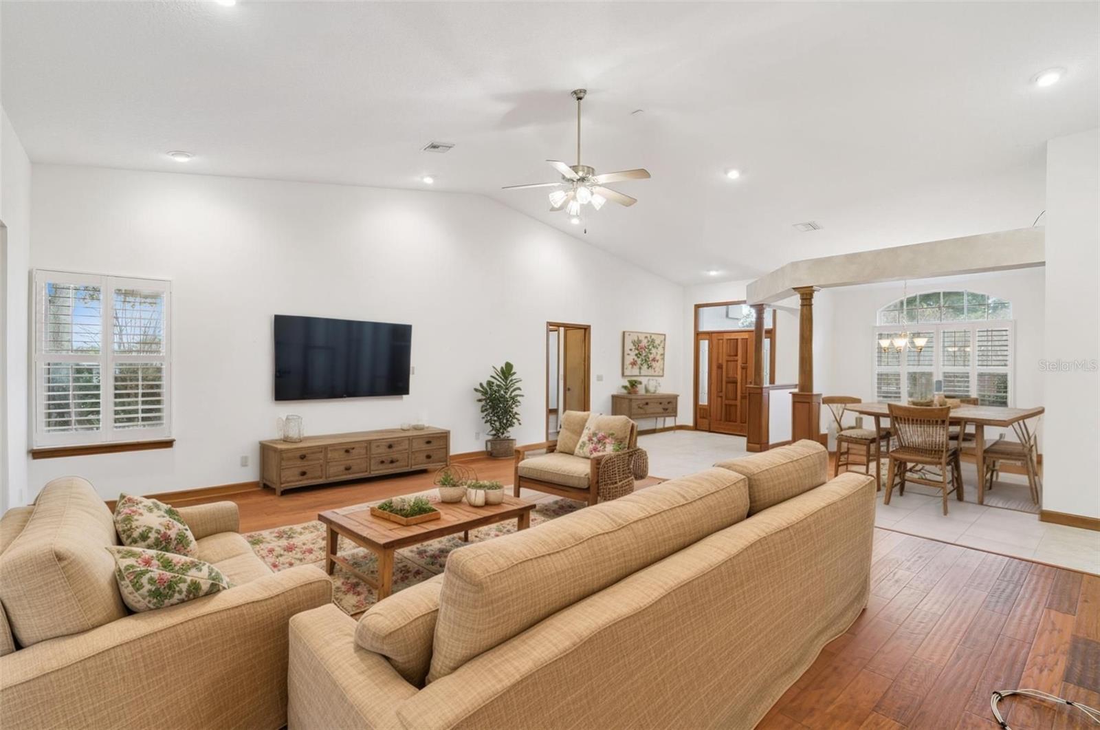 Image 4 of 24 For 8516 Firestone Circle