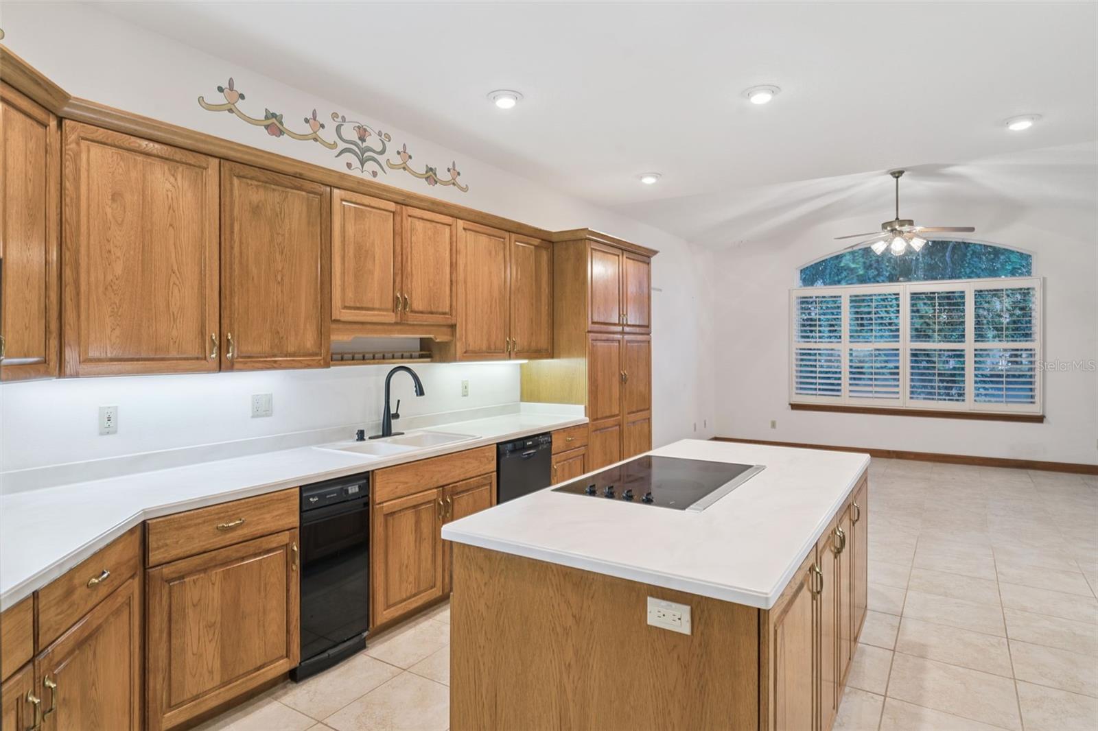 Image 5 of 24 For 8516 Firestone Circle