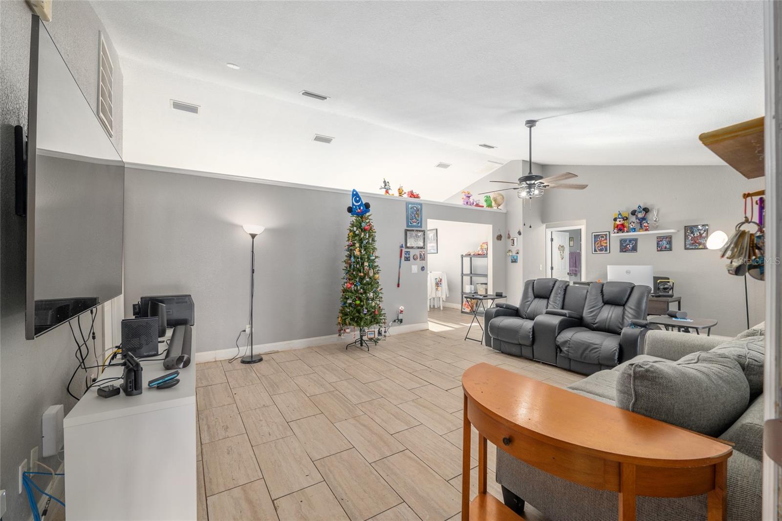 Image 15 of 67 For 2428 147 Place Road