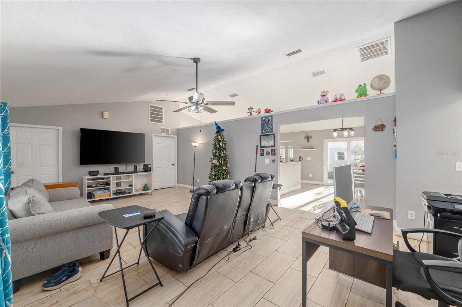 Image 21 of 67 For 2428 147 Place Road