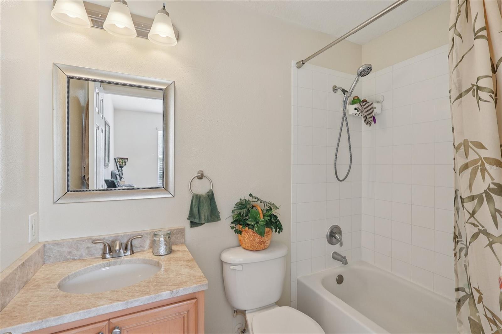 Image 14 of 24 For 922 Vineland Place