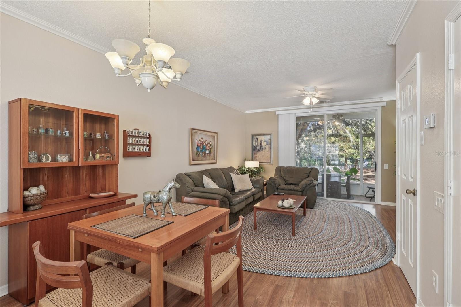 Image 4 of 24 For 922 Vineland Place