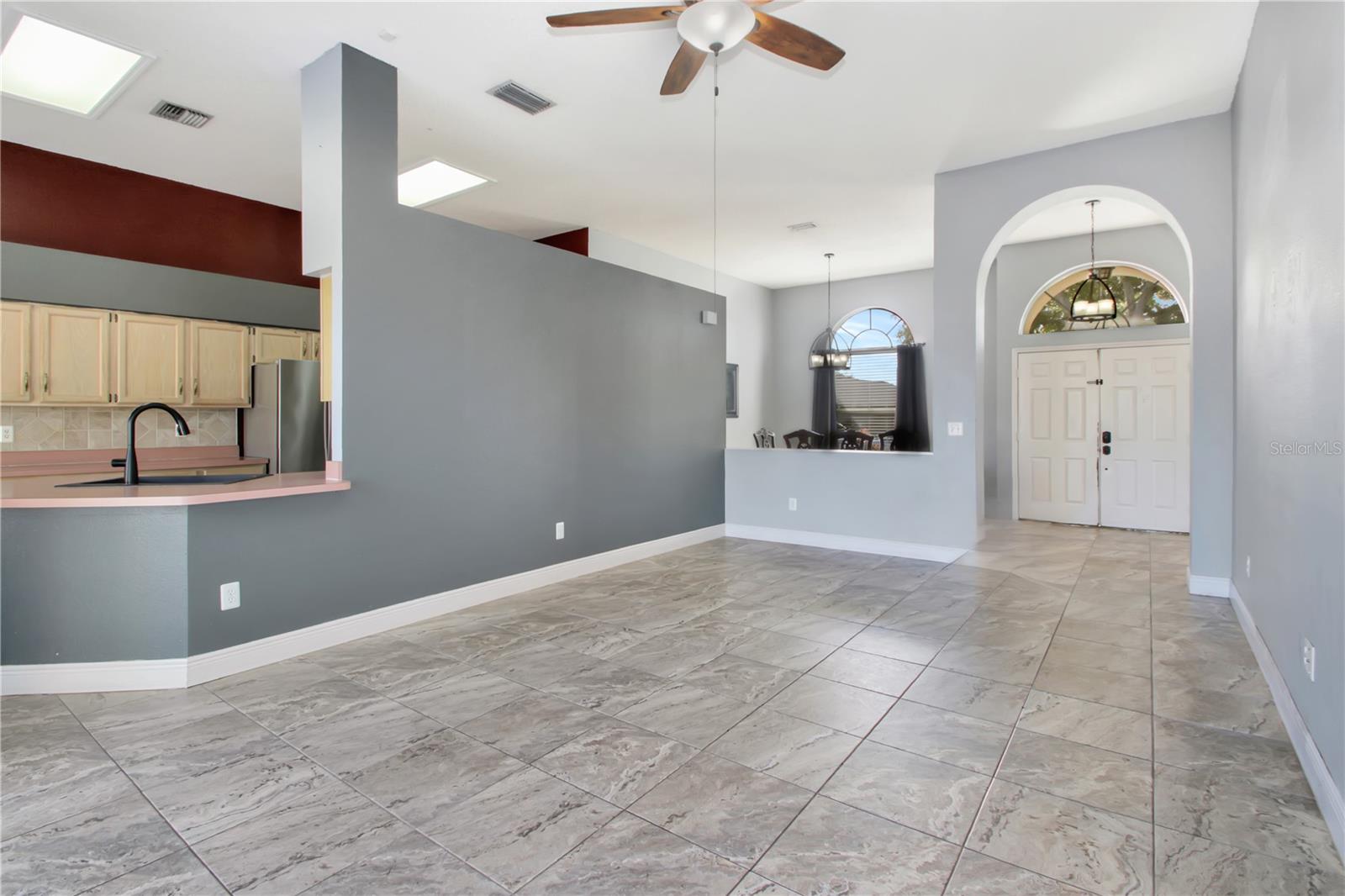 Image 12 of 22 For 1181 Countrywind Drive