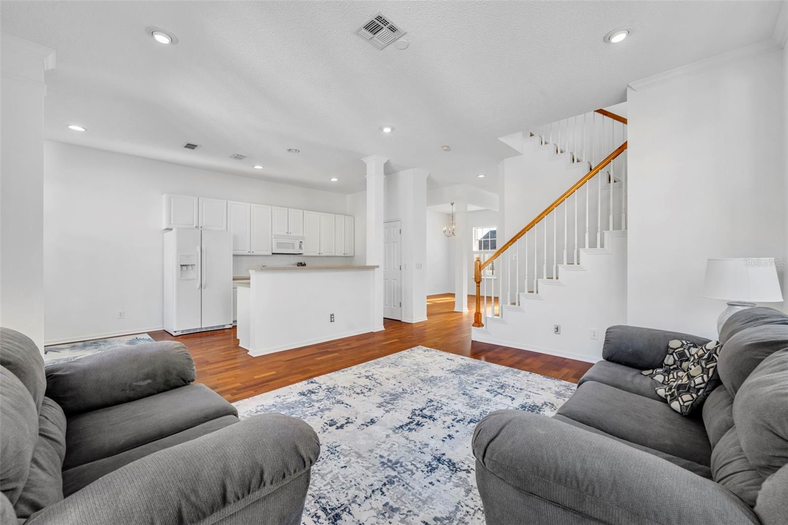 Image 10 of 45 For 107 Grinnell Place