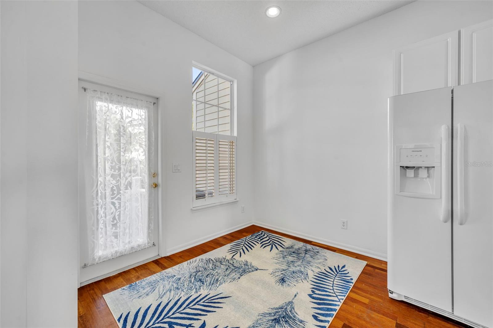 Image 18 of 45 For 107 Grinnell Place