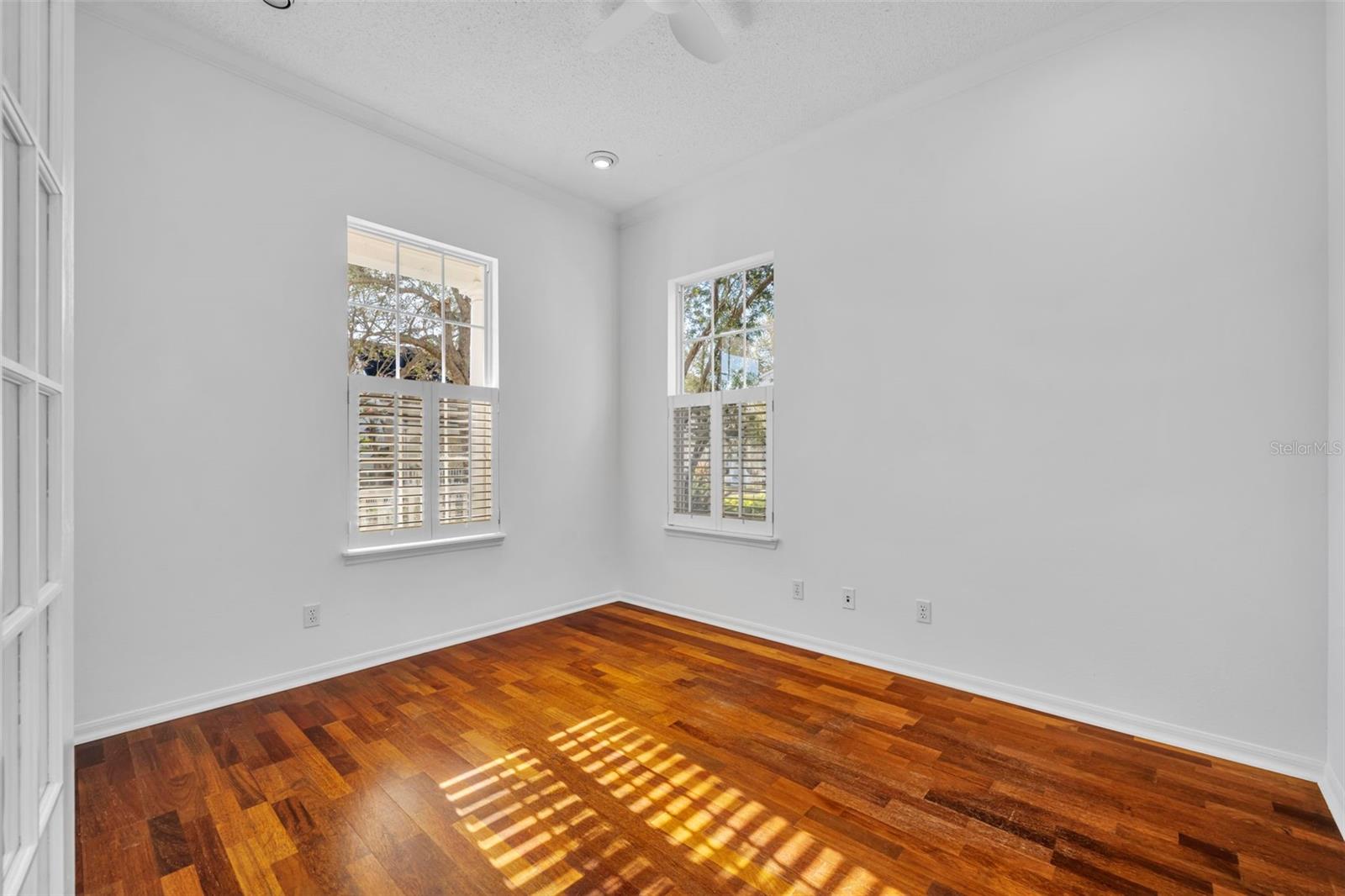 Image 19 of 45 For 107 Grinnell Place