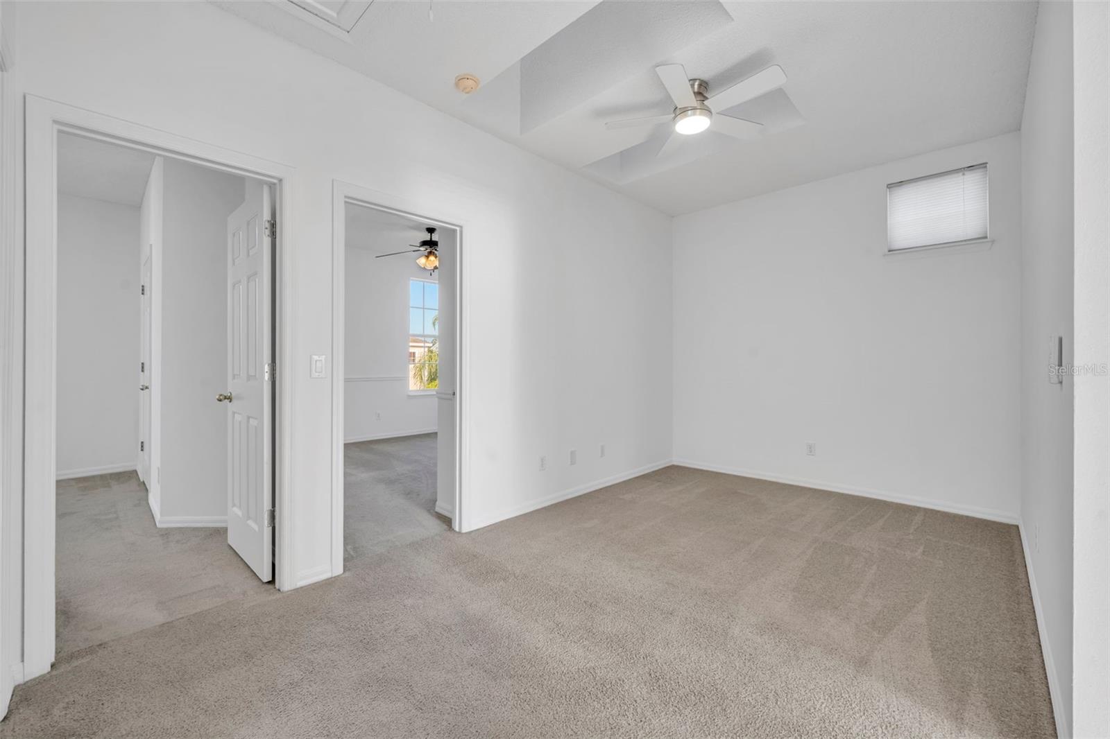 Image 25 of 45 For 107 Grinnell Place