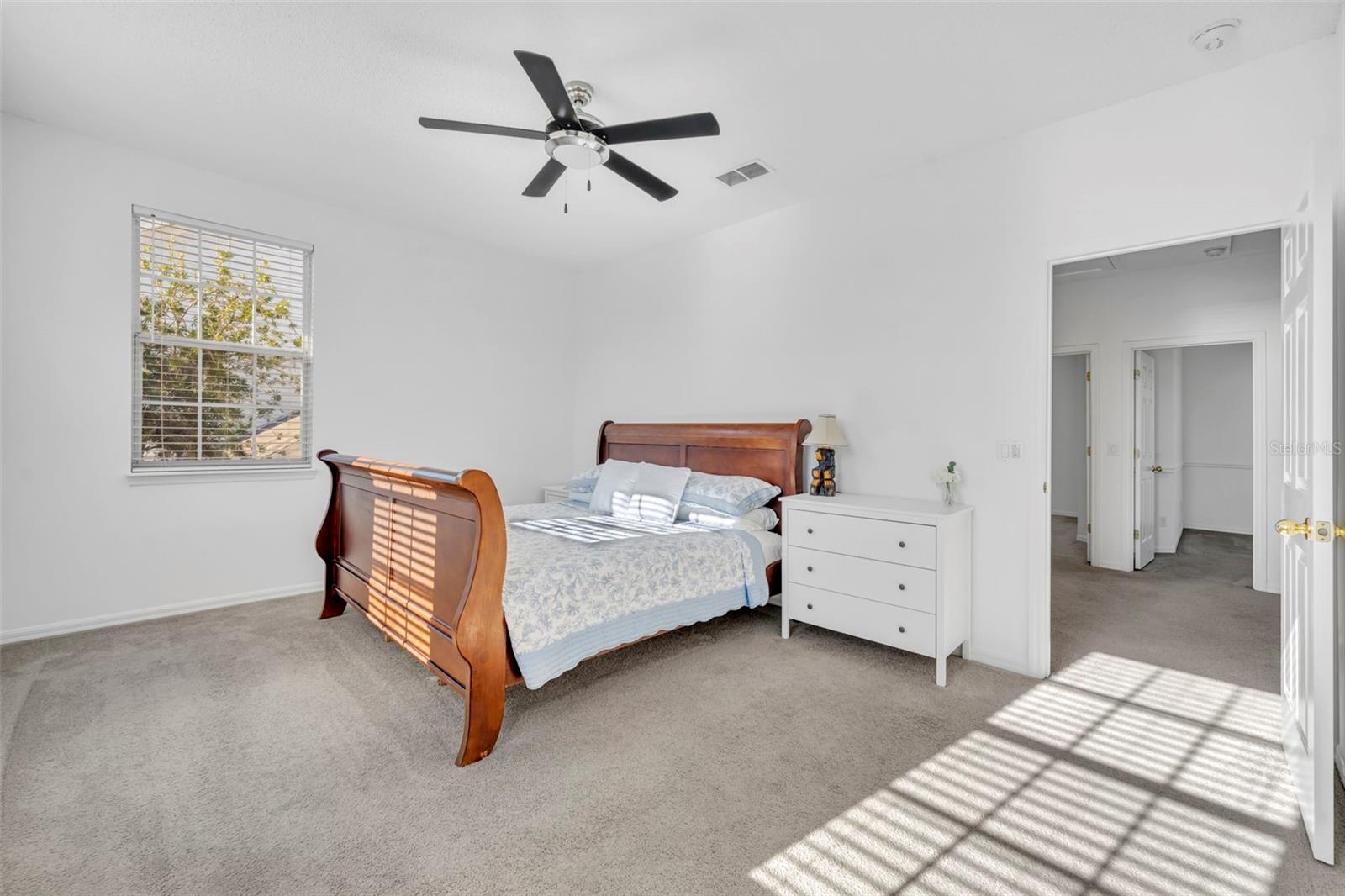 Image 28 of 45 For 107 Grinnell Place