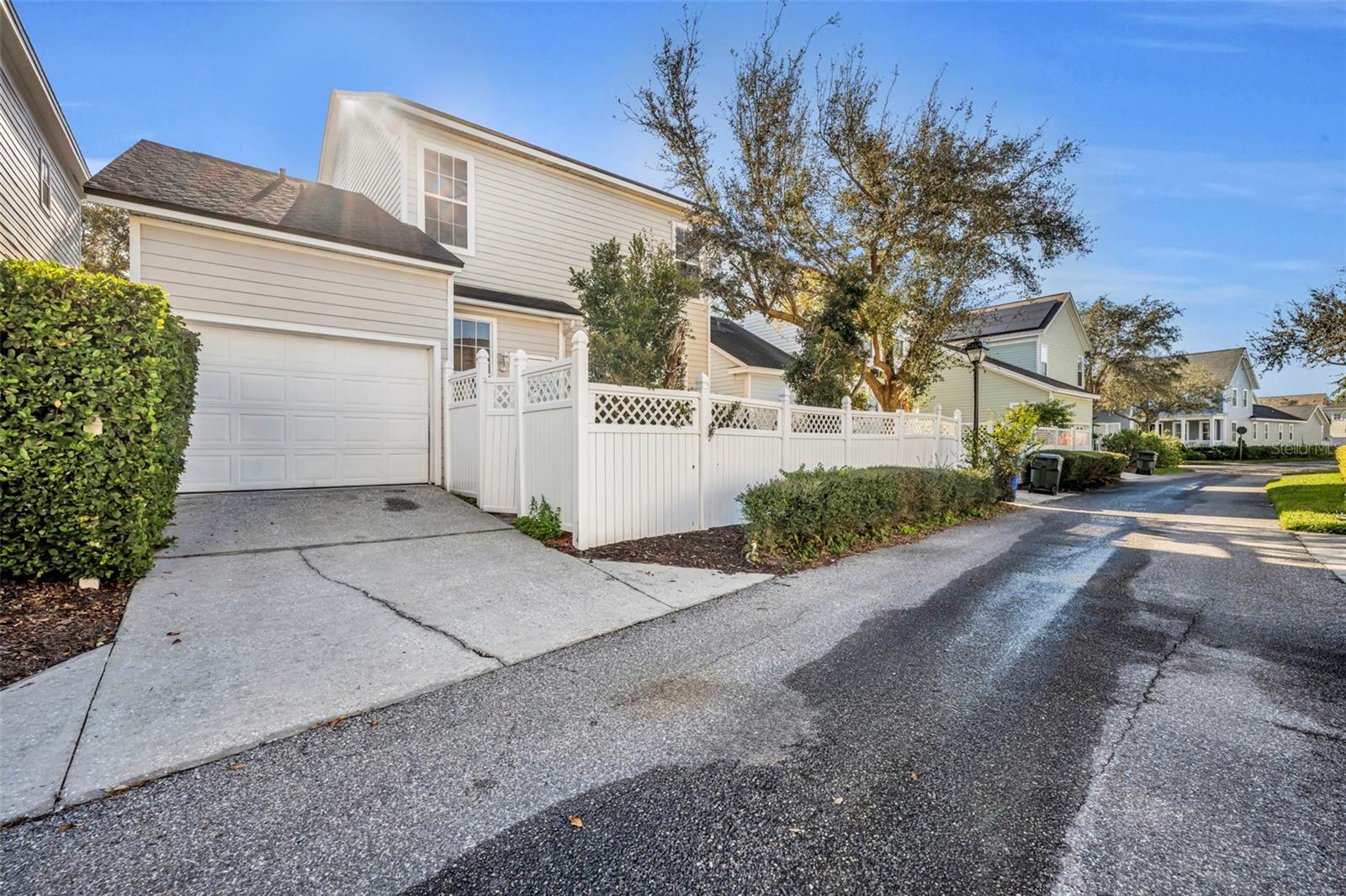 Image 37 of 45 For 107 Grinnell Place