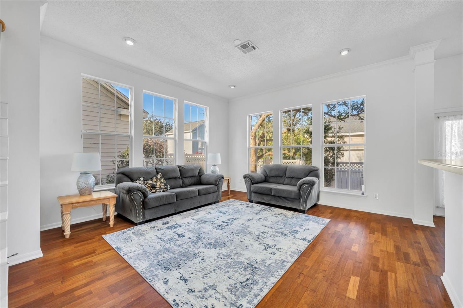 Image 8 of 45 For 107 Grinnell Place