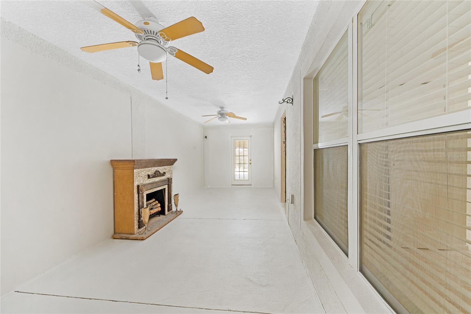 Image 10 of 37 For 31834 Parkdale