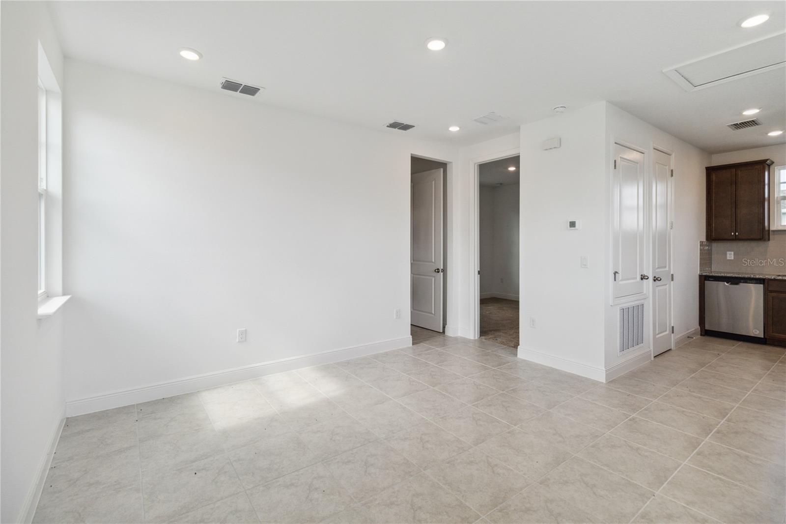 Image 5 of 25 For 10205 Bragg Alley