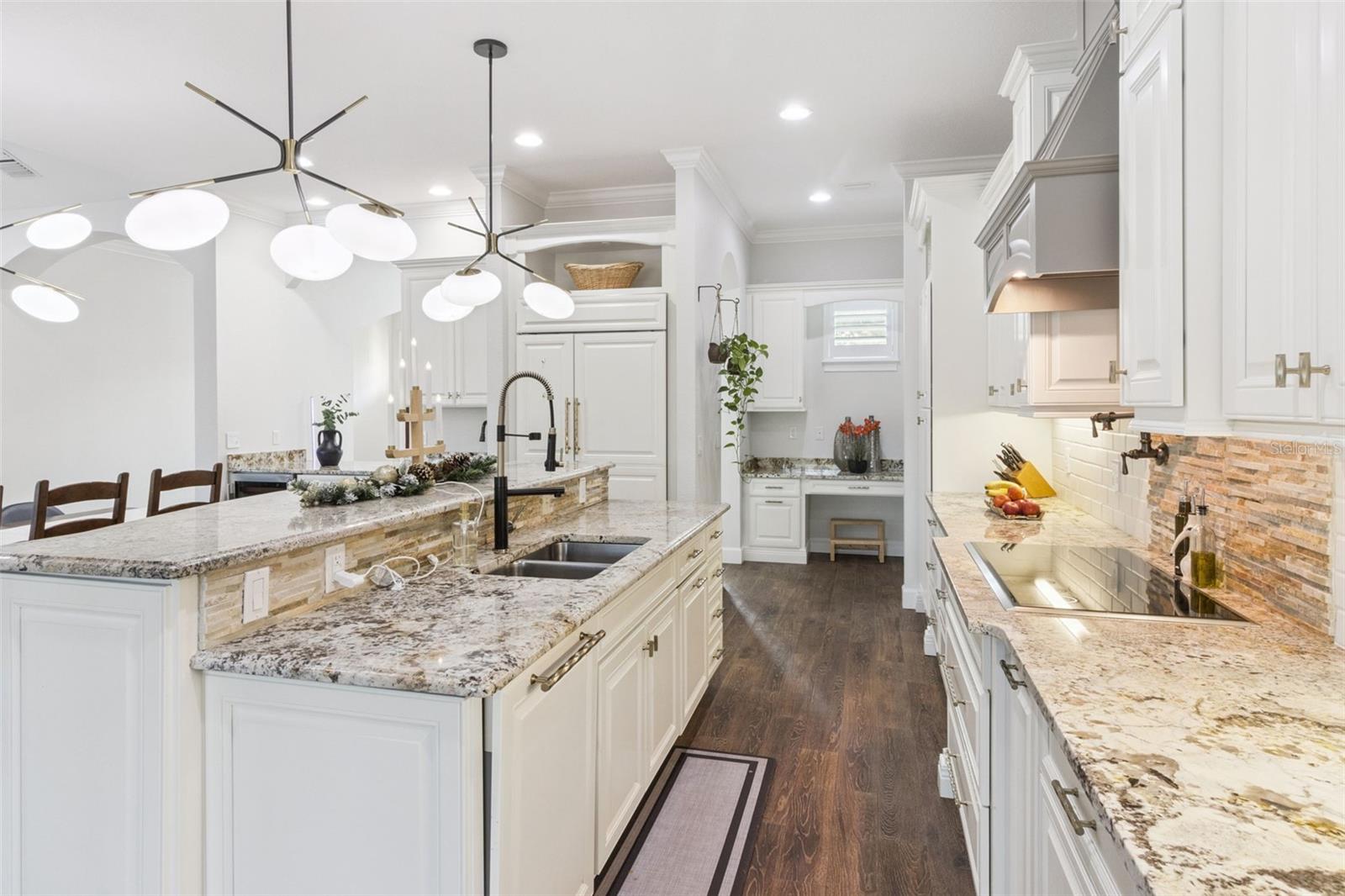 Image 18 of 80 For 14806 Tanja King Boulevard