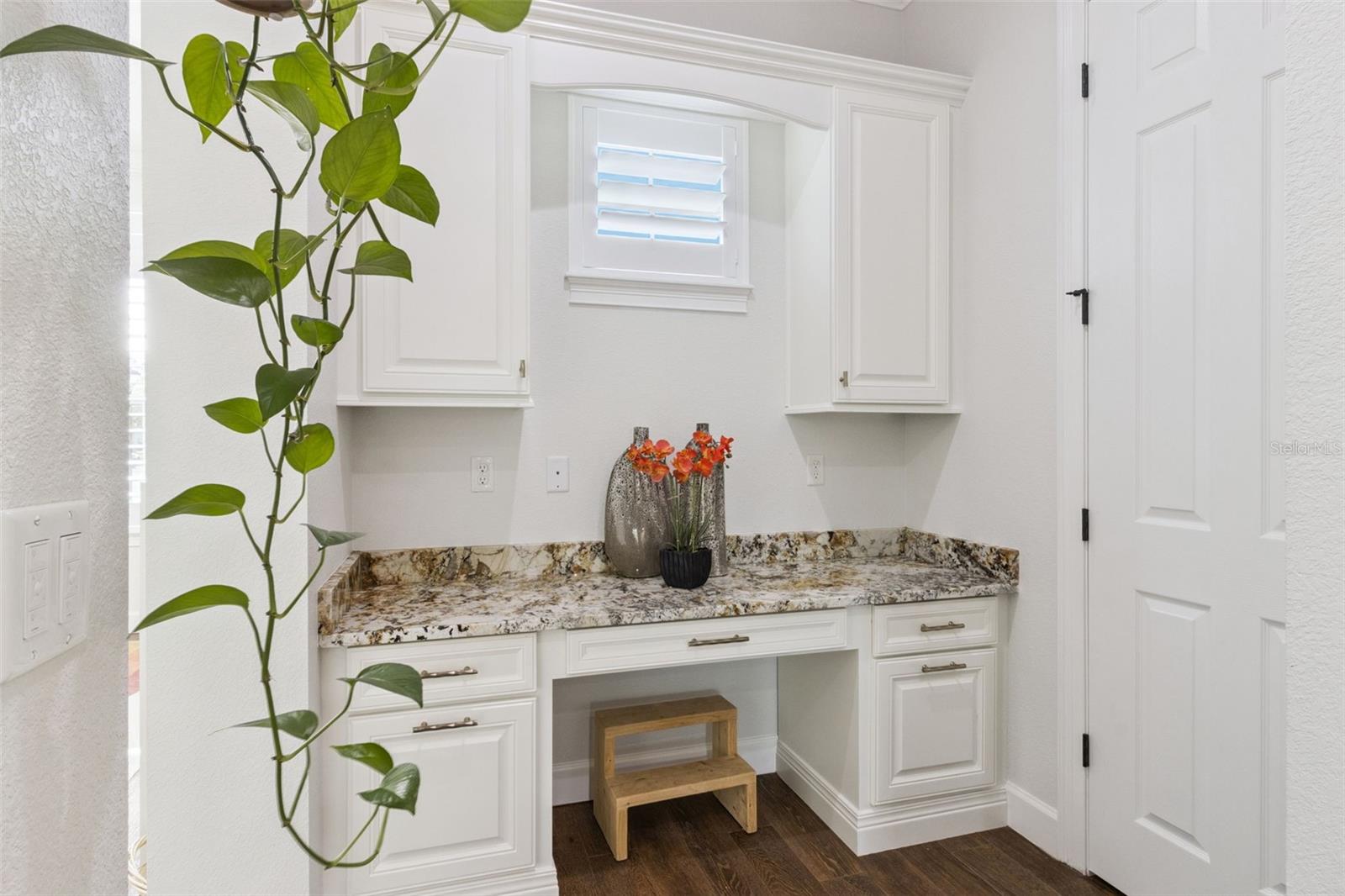 Image 20 of 80 For 14806 Tanja King Boulevard