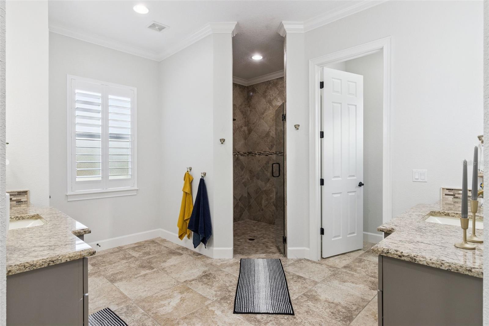 Image 29 of 80 For 14806 Tanja King Boulevard