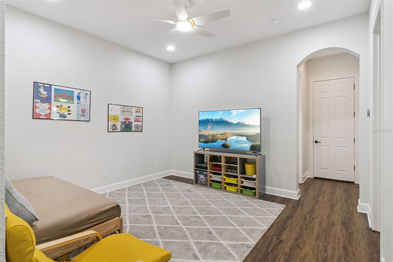 Image 32 of 80 For 14806 Tanja King Boulevard