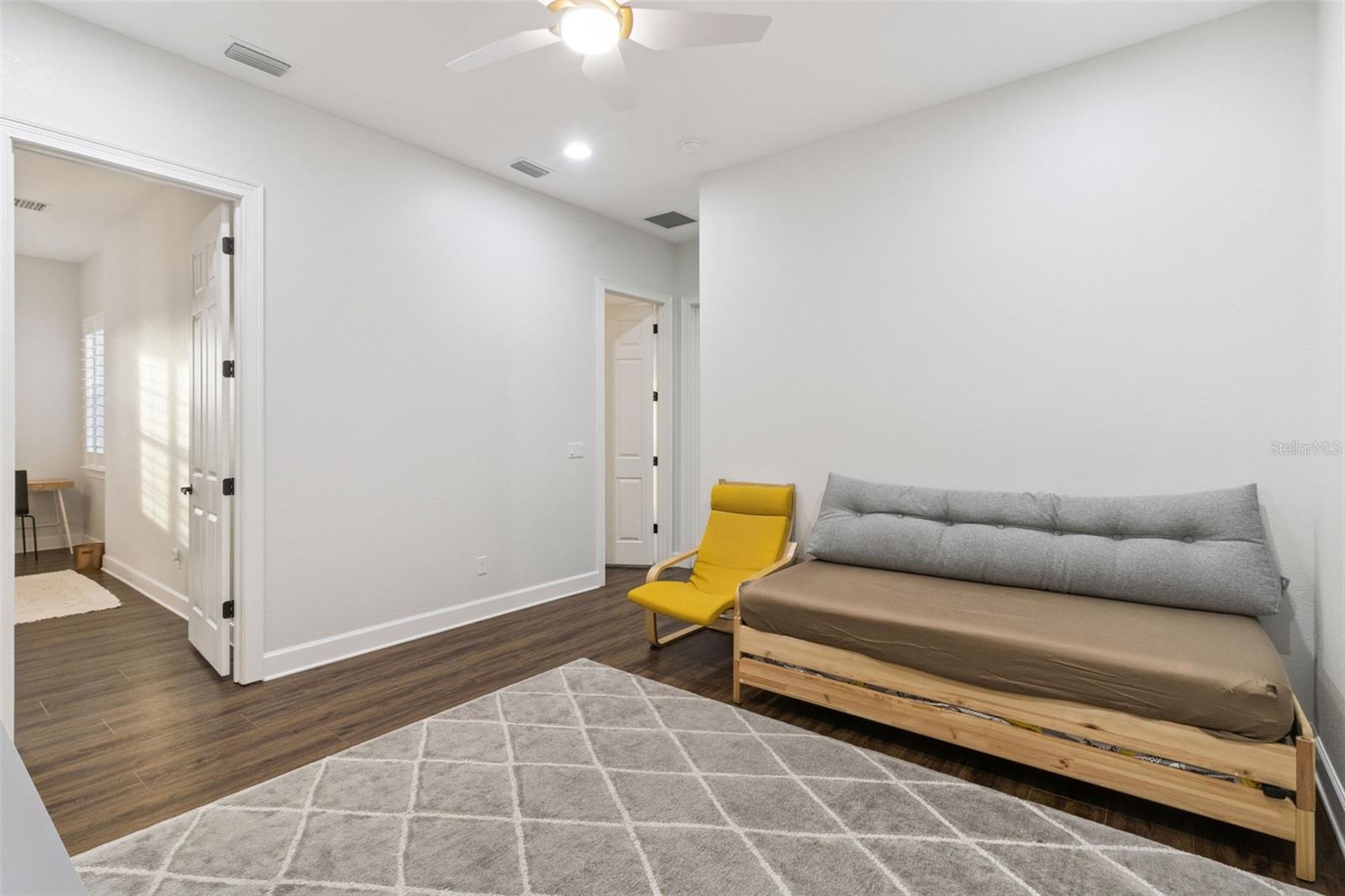 Image 33 of 80 For 14806 Tanja King Boulevard