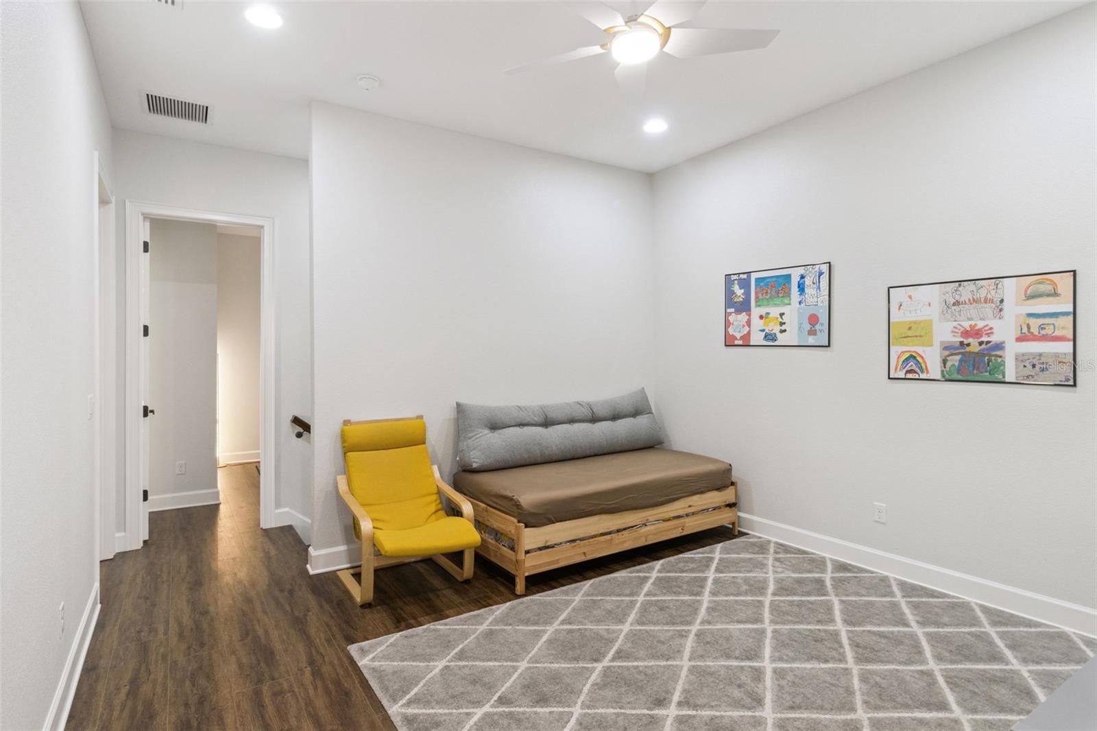 Image 34 of 80 For 14806 Tanja King Boulevard