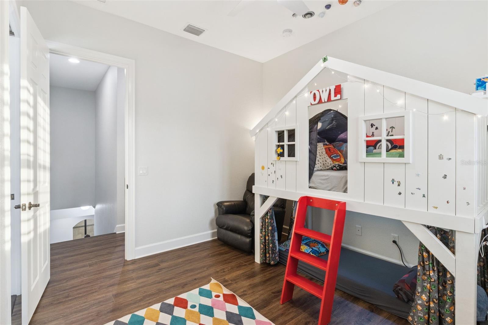 Image 39 of 80 For 14806 Tanja King Boulevard