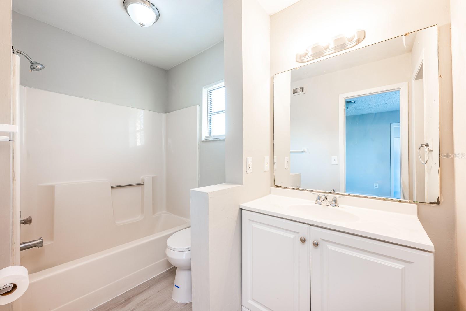 Image 14 of 19 For 6941 Edgefield Lane