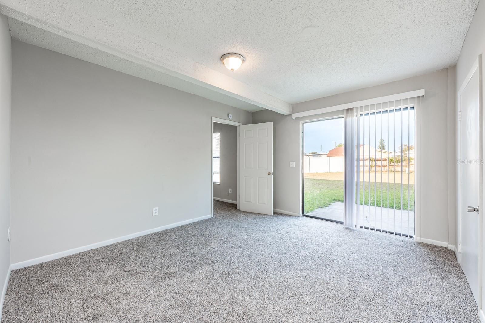 Image 4 of 19 For 6941 Edgefield Lane