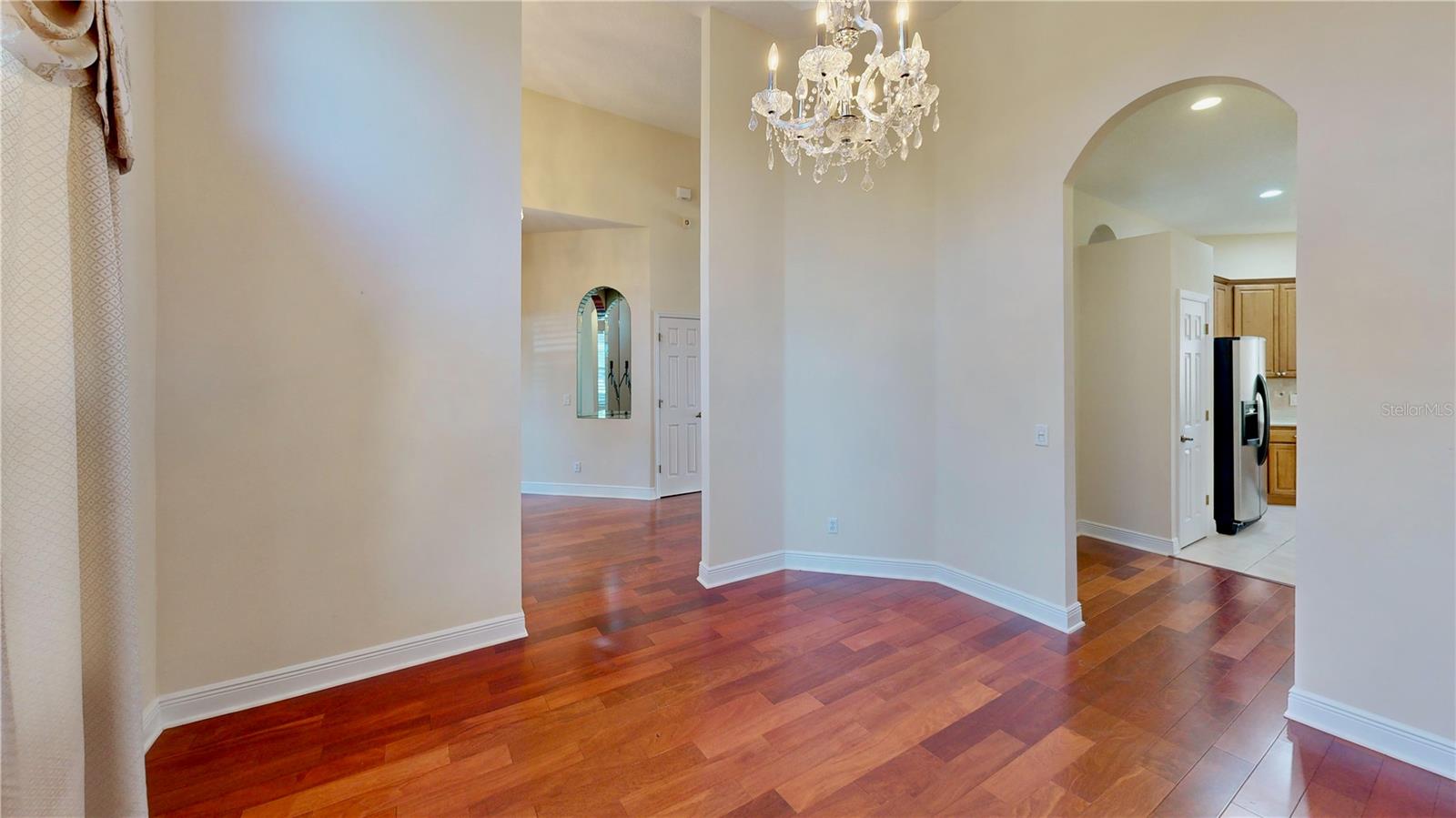 Image 28 of 51 For 586 Huntington Pines Drive