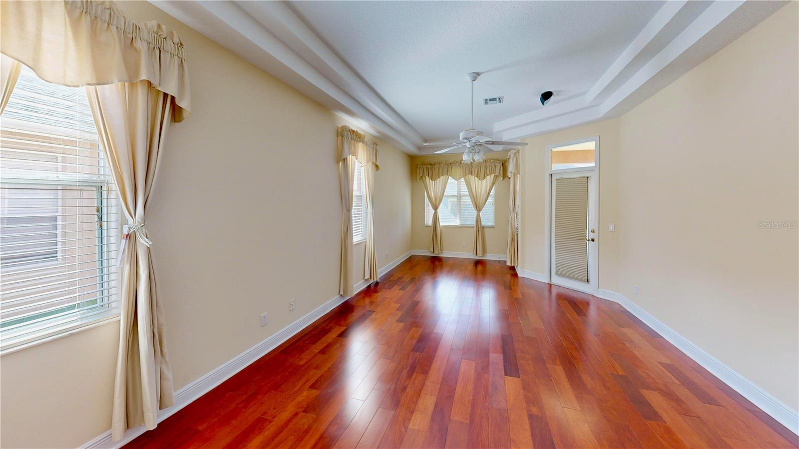 Image 35 of 51 For 586 Huntington Pines Drive