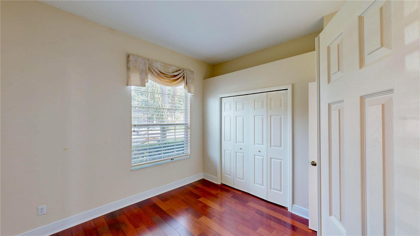 Image 41 of 51 For 586 Huntington Pines Drive