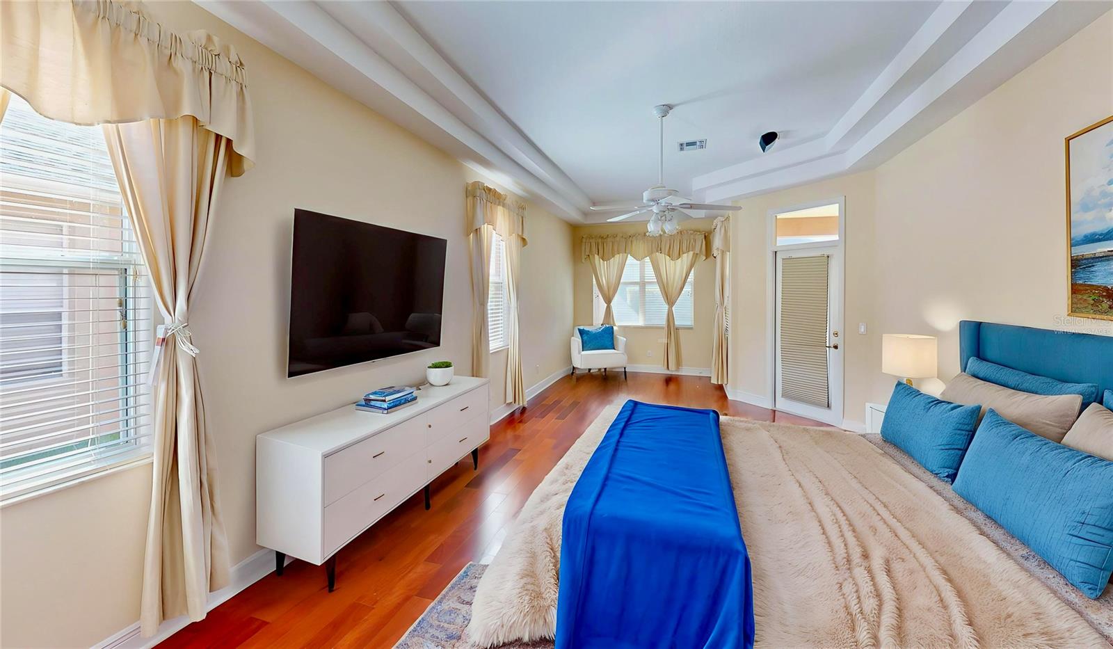 Image 9 of 51 For 586 Huntington Pines Drive