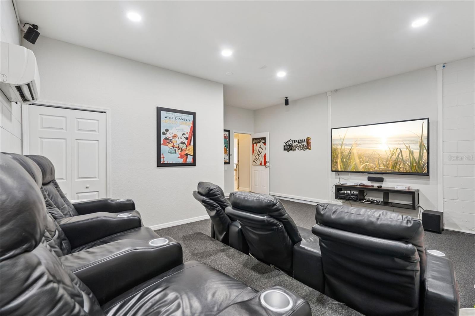 Image 11 of 37 For 2607 Daulby Street