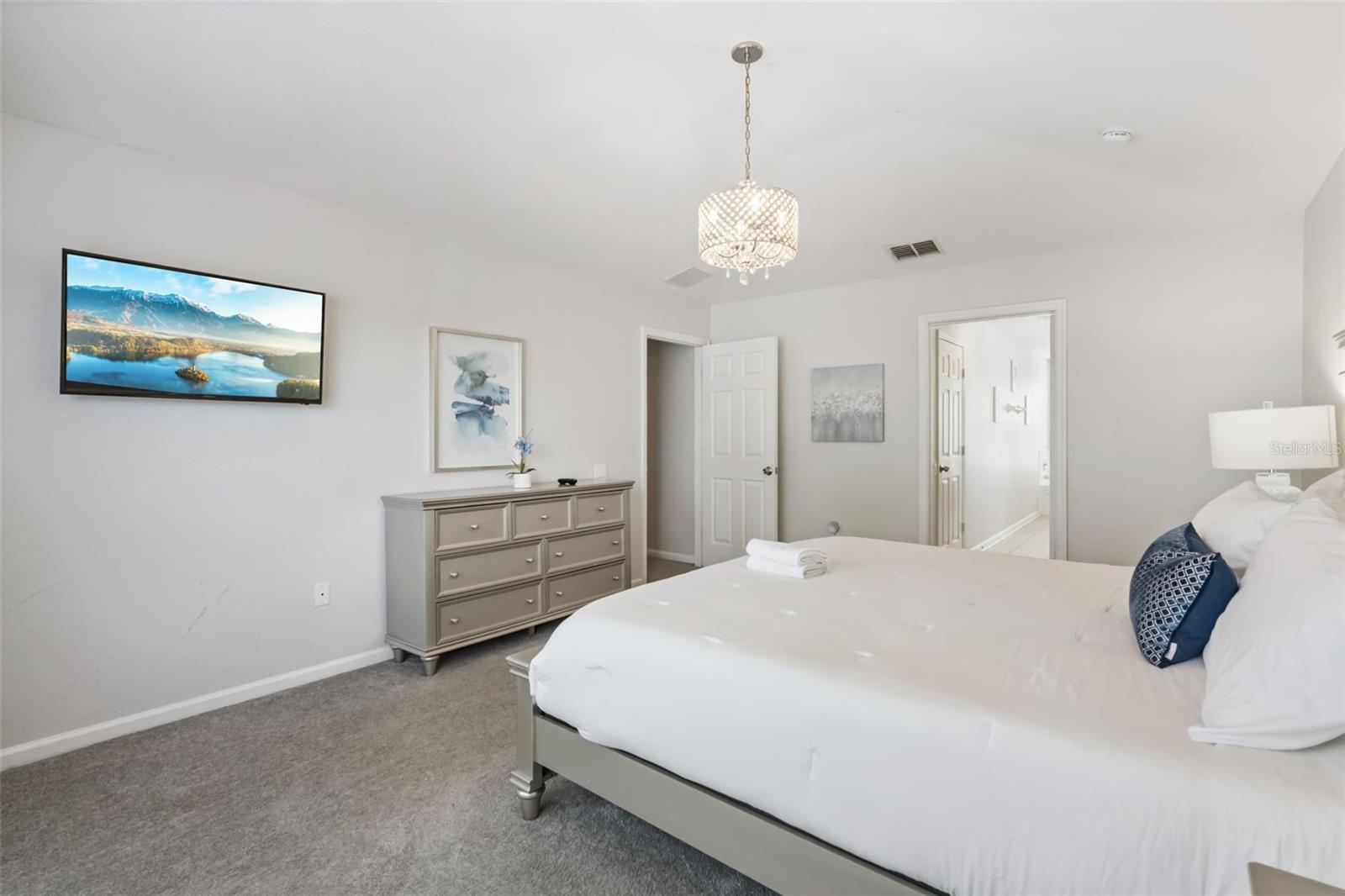 Image 13 of 37 For 2607 Daulby Street