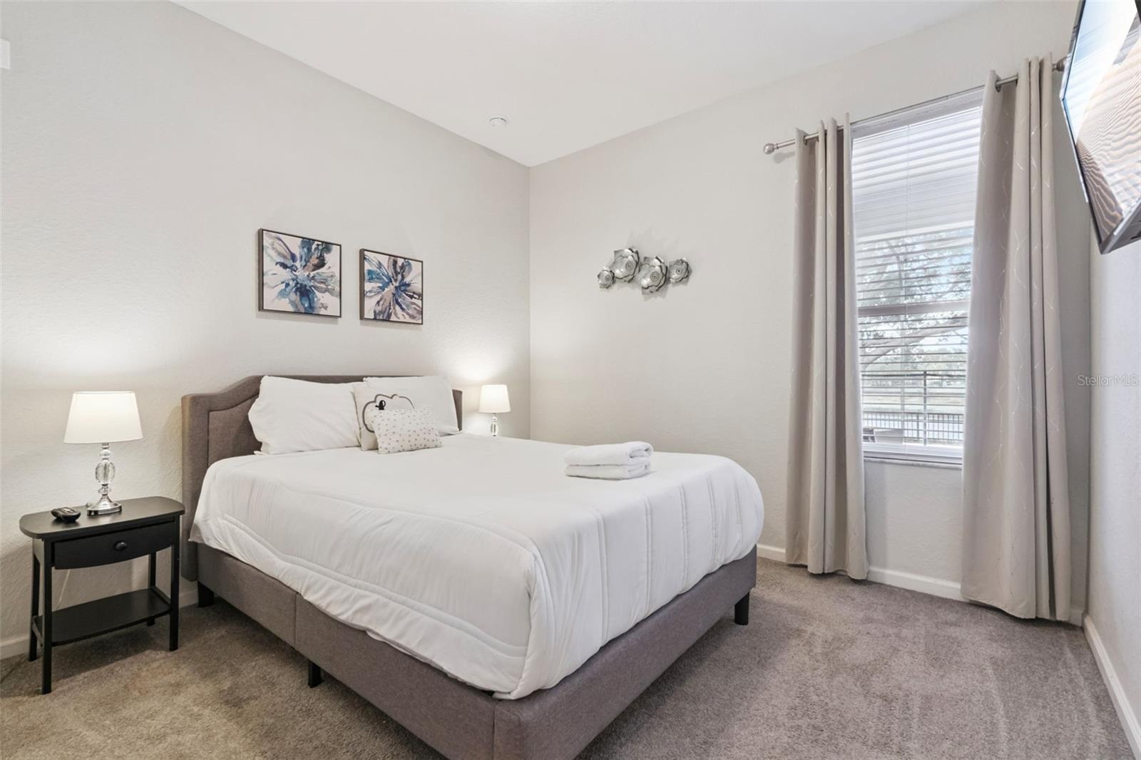 Image 16 of 37 For 2607 Daulby Street