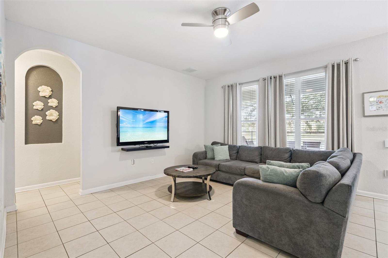 Image 5 of 37 For 2607 Daulby Street