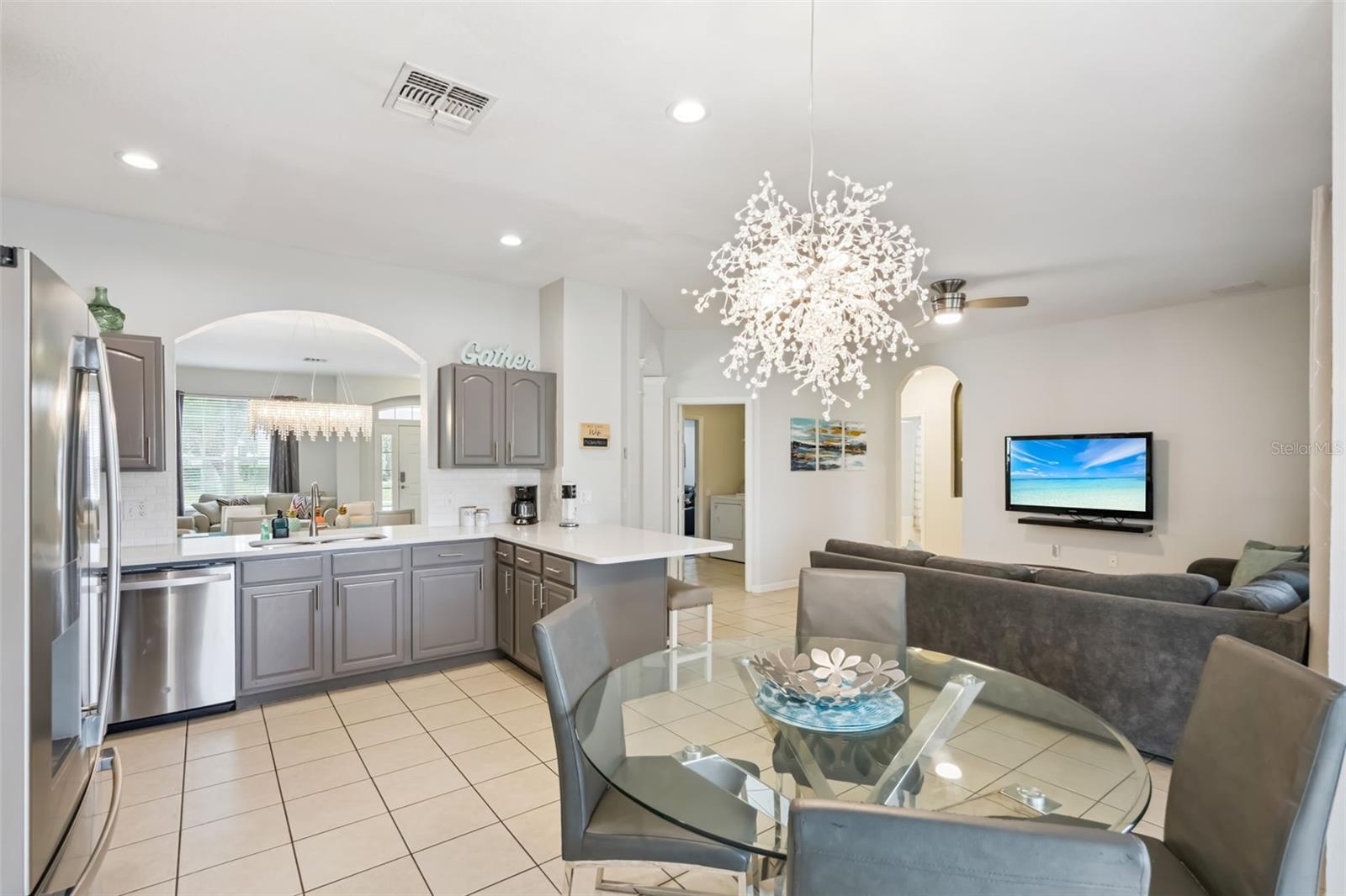 Image 8 of 37 For 2607 Daulby Street