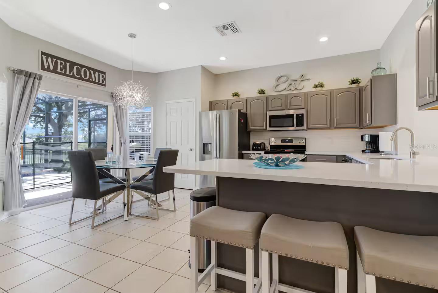 Image 9 of 37 For 2607 Daulby Street