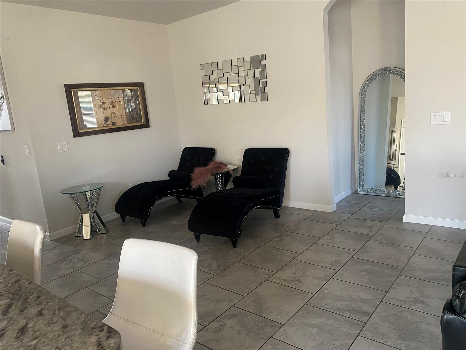 Image 12 of 21 For 705 Golden Elm Drive