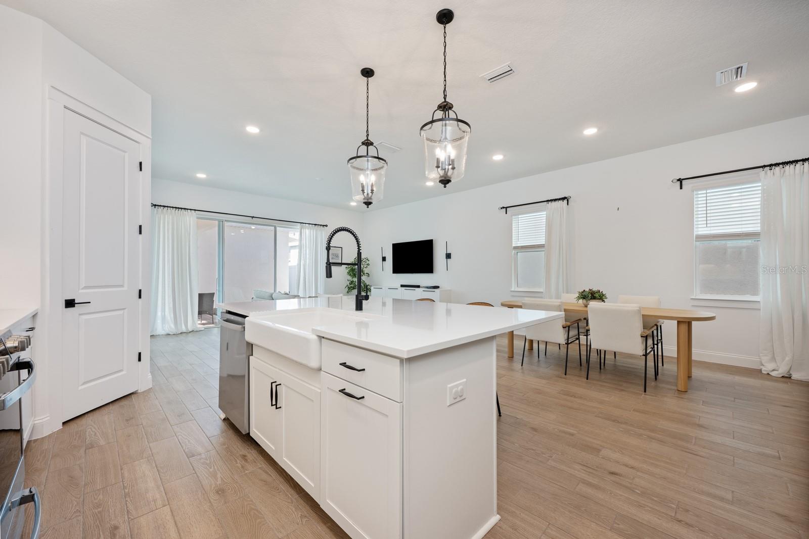 Image 4 of 27 For 12626 Clear Sapphire Drive