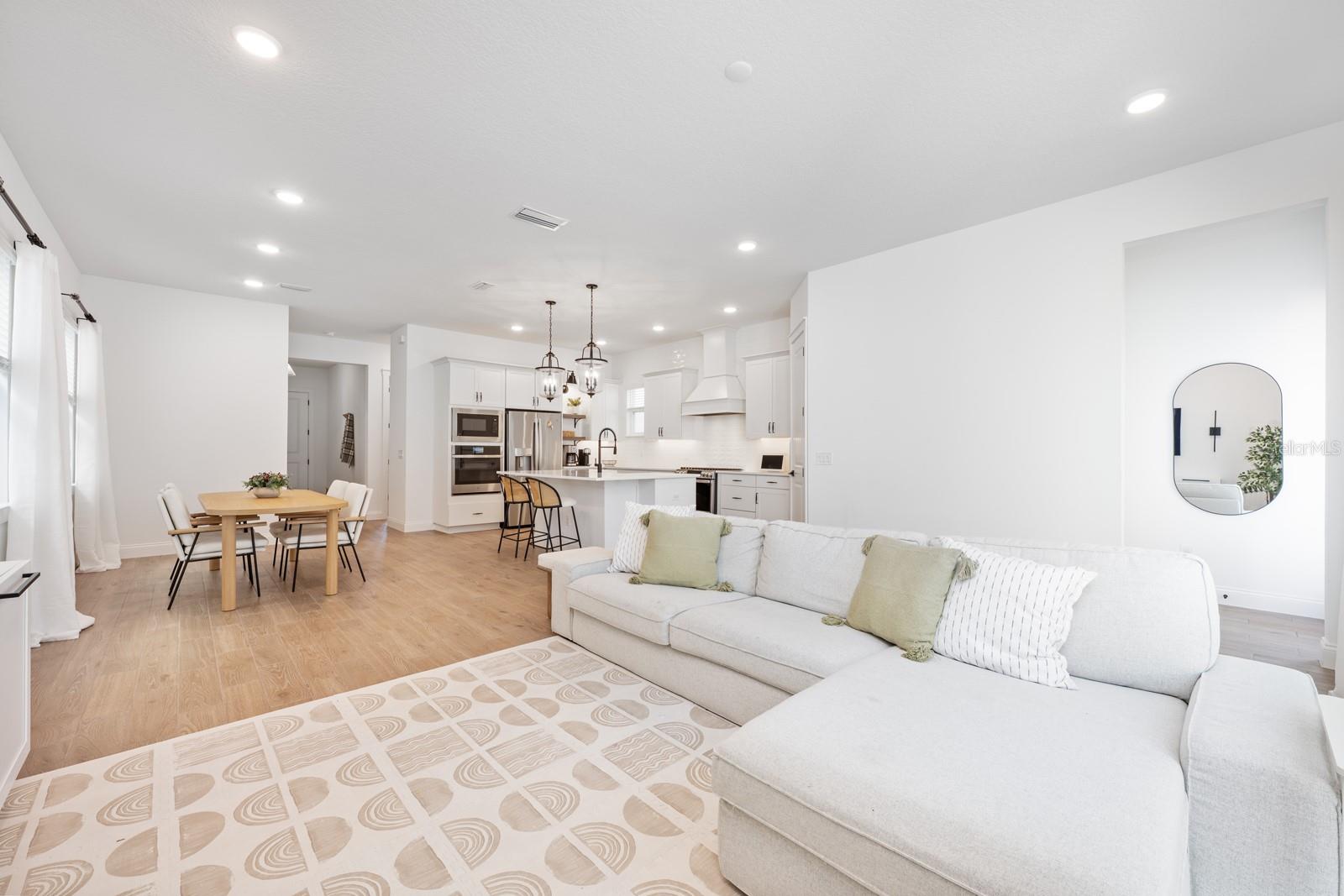 Image 9 of 27 For 12626 Clear Sapphire Drive