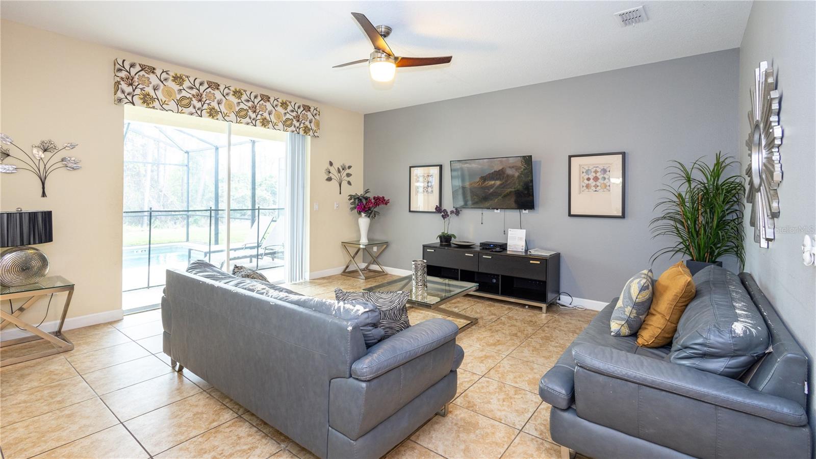 Image 14 of 66 For 2977 Buccaneer Palm Road