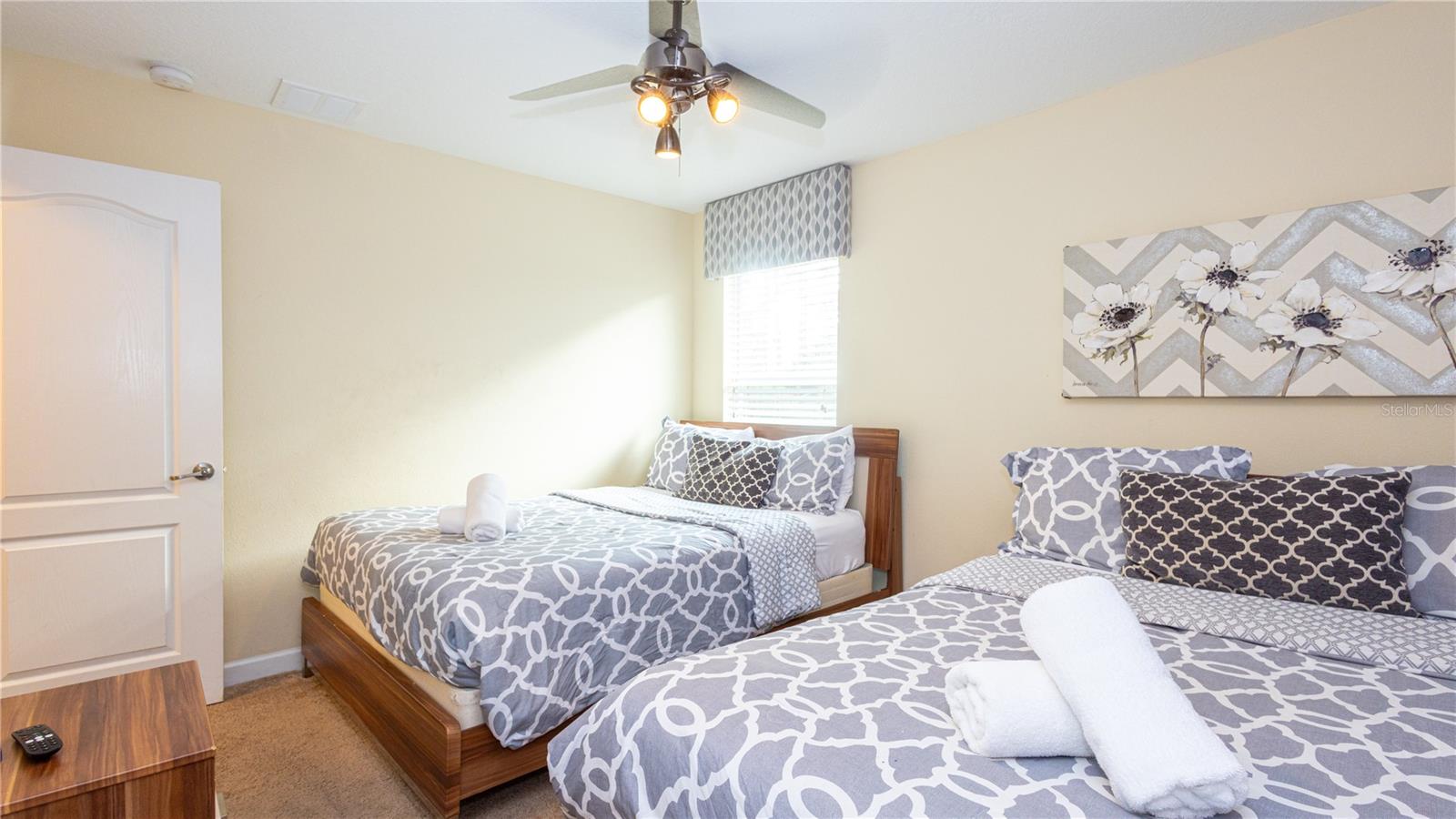 Image 25 of 66 For 2977 Buccaneer Palm Road