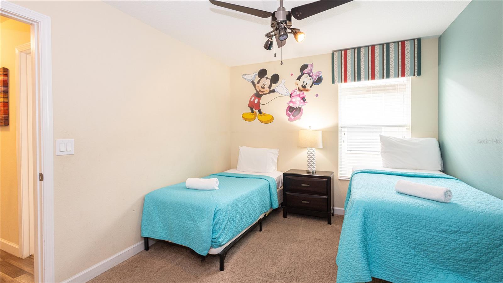 Image 38 of 66 For 2977 Buccaneer Palm Road