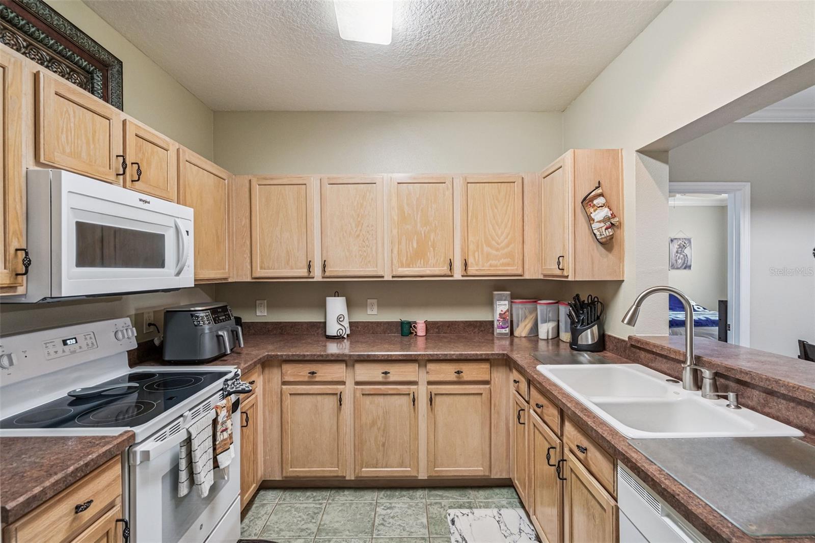 Image 12 of 58 For 4833 Cypress Woods Drive 4306
