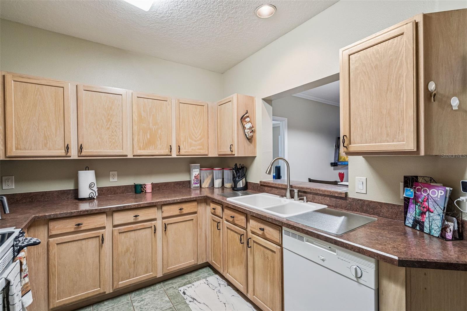 Image 13 of 58 For 4833 Cypress Woods Drive 4306