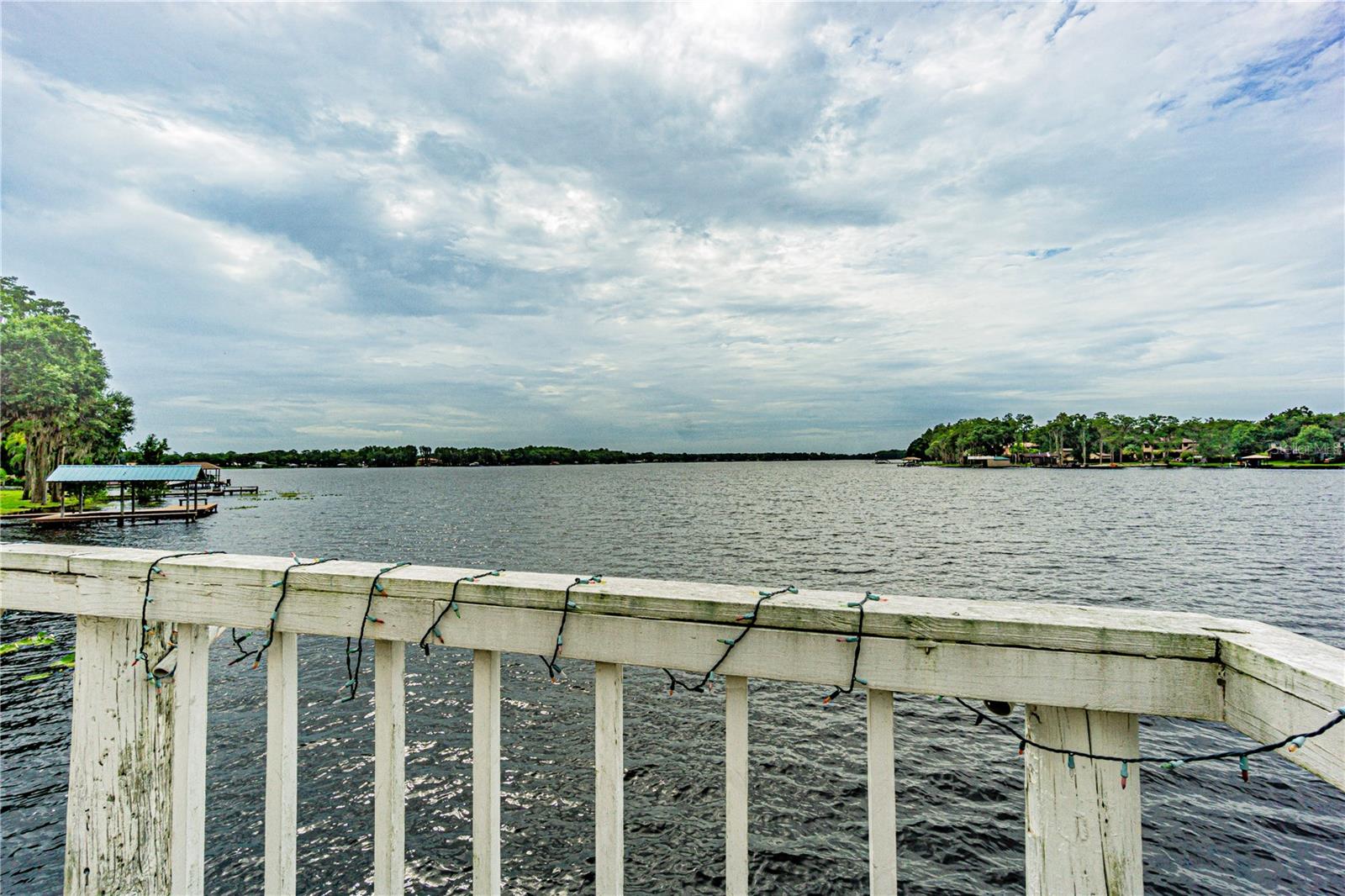 Image 44 of 51 For 18129 Crawley Road 1