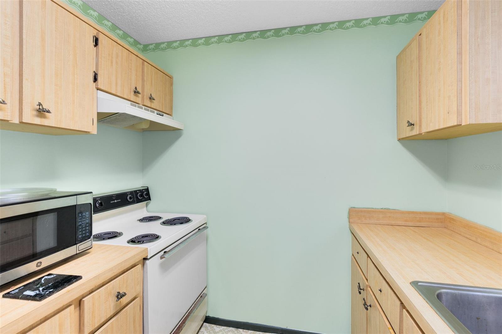 Image 15 of 30 For 1545 Palm Way